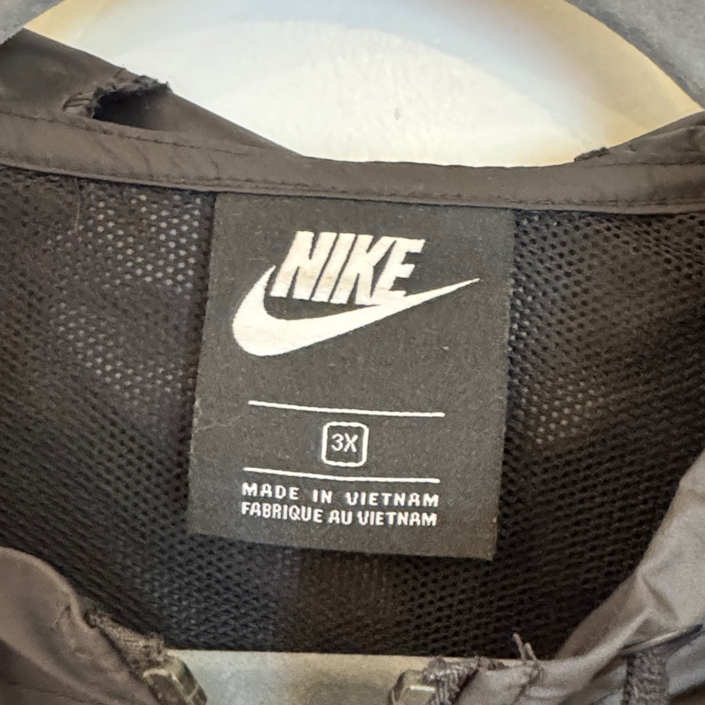 Nike Black Hooded Jacket - Picture 5 of 12